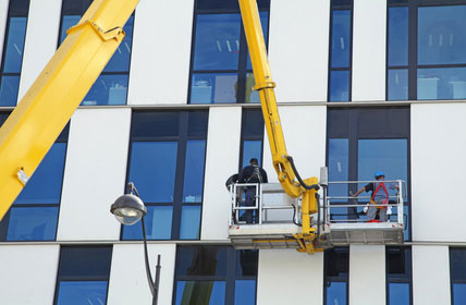 Nettoyage des vitres et vitrines à Paris et en Île-de-France